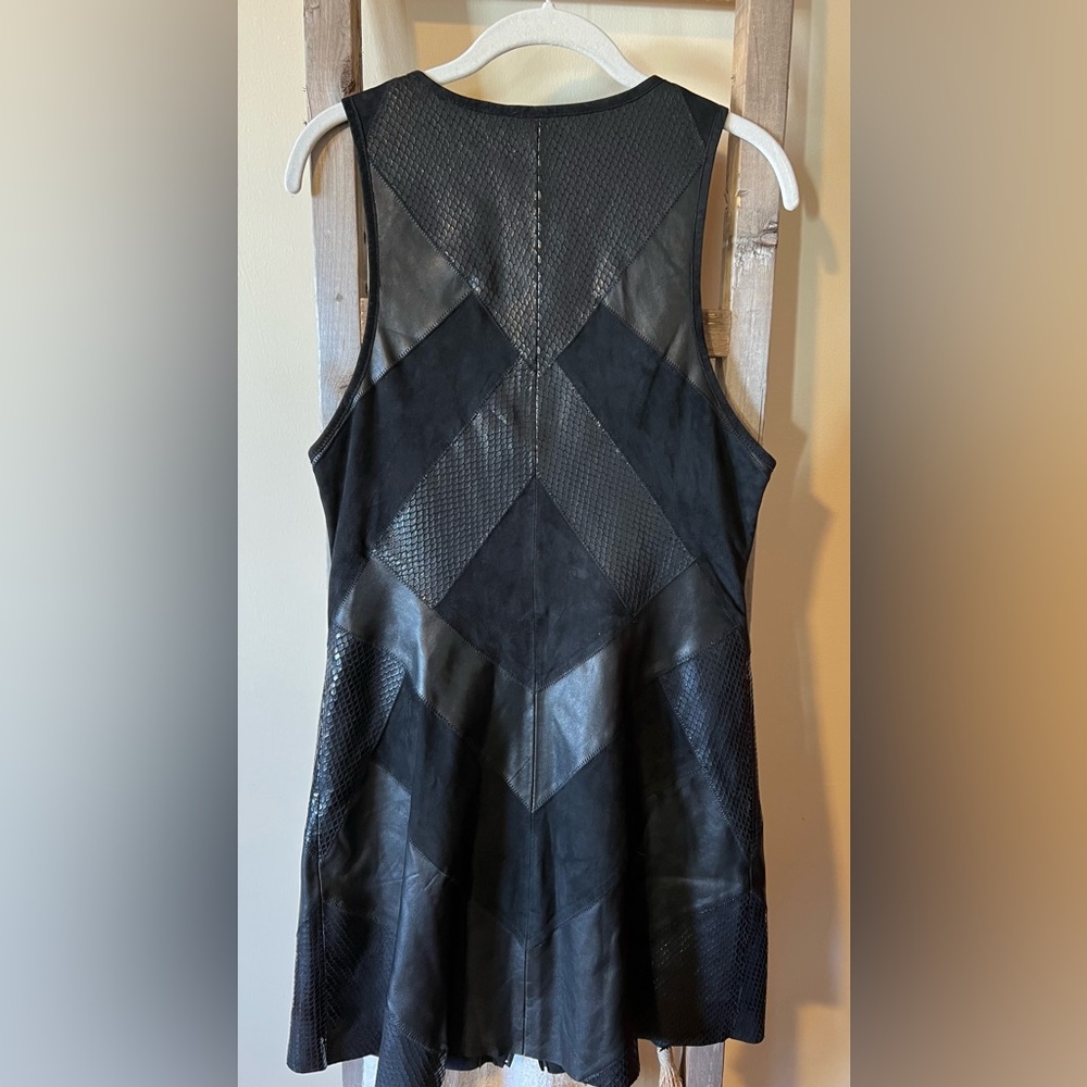 100% leather Free People Black Geometric Mini Dress size 6 - Picture 6 of 7